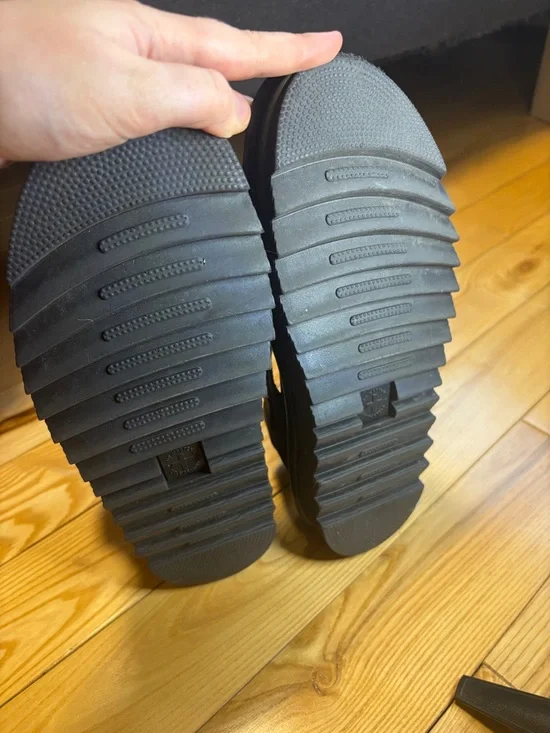 Voss II Dr. Martens Cross Strap Sandals Women’s Docs Black Leather - Picture 9 of 9